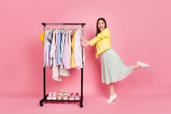 como tirar fotos de roupas para vender